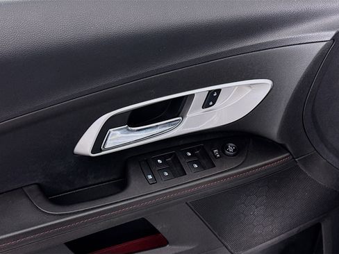 Used 2014 Chevrolet Equinox LT w/ Driver Convenience Package image 15