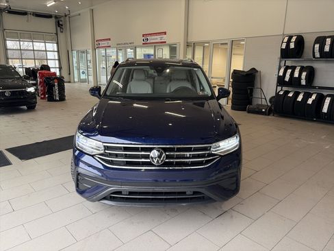 Certified 2023 Volkswagen Tiguan SE image 3