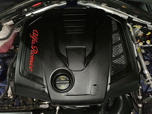 Used 2018 Alfa Romeo Giulia Ti w/ Quick Order Package 22X Lusso image 43