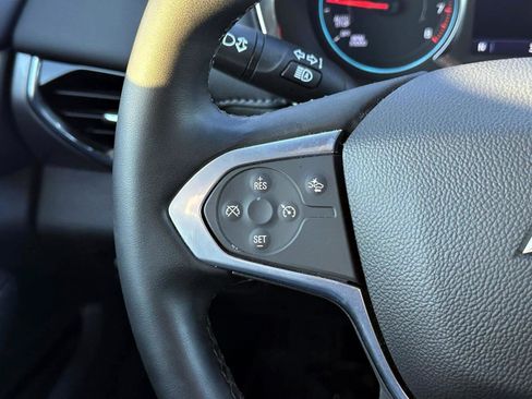 Certified 2023 Chevrolet Traverse LT image 20