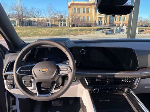 New 2026 Chevrolet Tahoe Premier AWD/4WD image 16