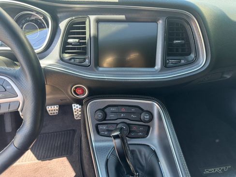 Used 2015 Dodge Challenger SRT w/ Technology Group RWD image 9