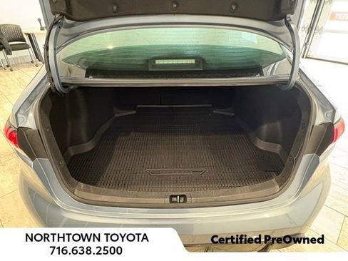 Used 2023 Toyota Corolla SE image 18