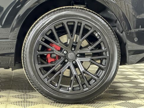 New 2026 Audi SQ8 Prestige image 23