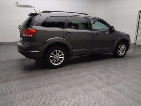 Used 2015 Dodge Journey SXT w/ Flexible Seating Group image 10