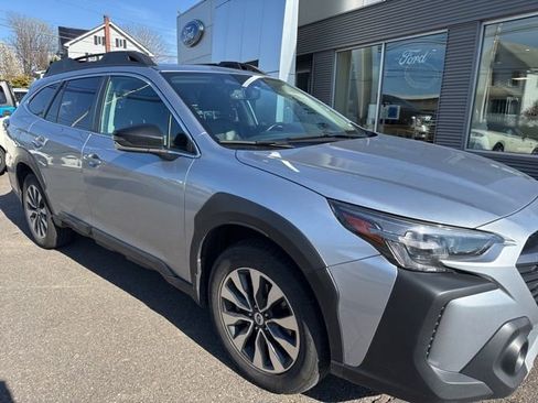 Used 2024 Subaru Outback Limited XT w/ Popular Package #2 image 4