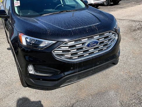 Used 2024 Ford Edge Titanium AWD/4WD image 3