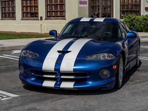 Used 1996 Dodge Viper GTS image 4