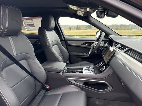Used 2026 Jaguar F-PACE R-Dynamic S AWD/4WD image 18