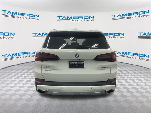 Used 2021 BMW X5 sDrive40i w/ Premium Package image 4