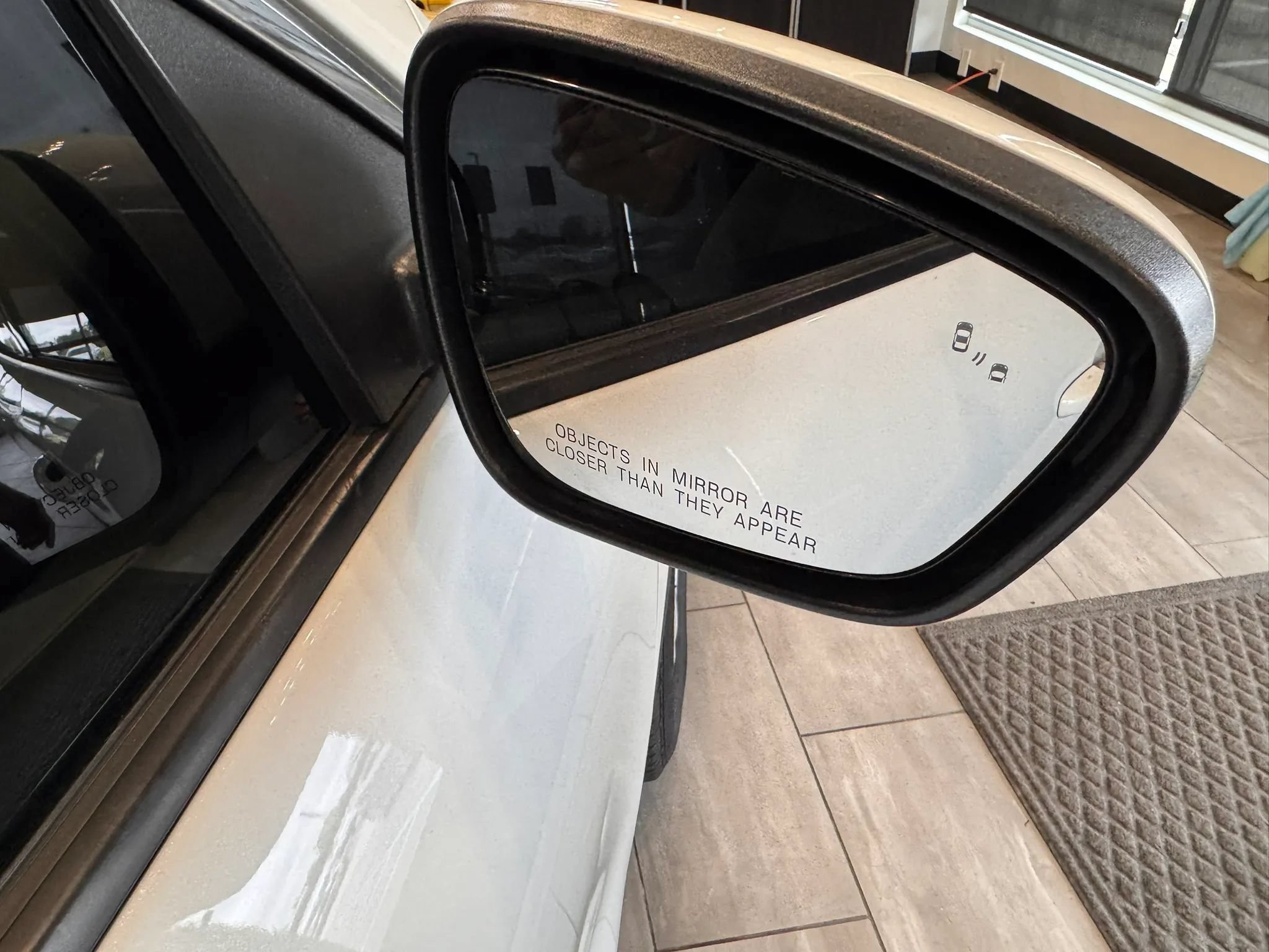 Used 2020 Ford Escape SE FWD image 18