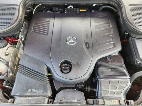 Used 2025 Mercedes-Benz GLE 450 4MATIC Coupe image 31