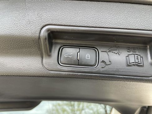 Used 2025 Ford Explorer Active w/ Active Comfort Package image 41