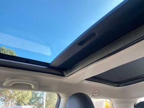 Used 2021 MINI Cooper SE w/ 6.5" Touchscreen Package image 24