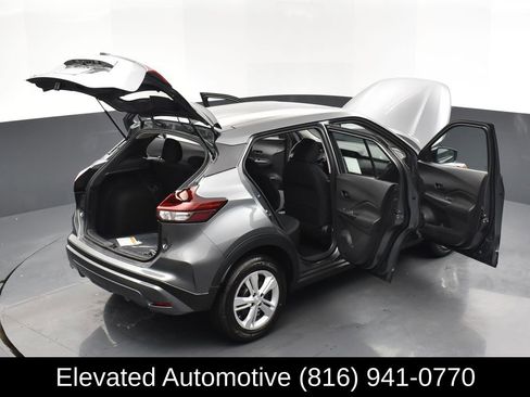 Used 2025 Nissan Kicks Play S image 30