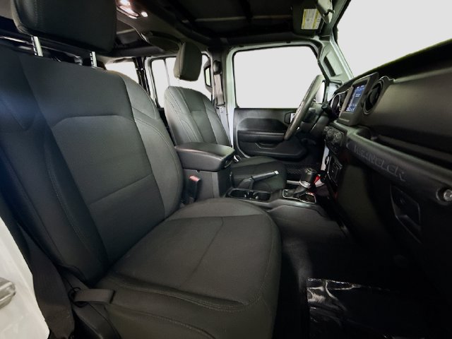 Used 2022 Jeep Wrangler Unlimited Sport AWD/4WD image 28