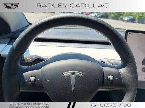 Used 2025 Tesla Model Y Long Range AWD/4WD image 5