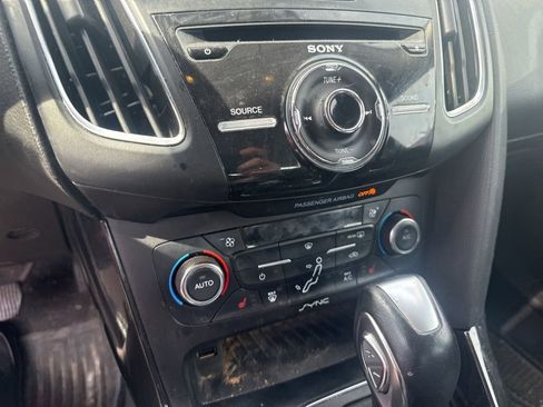 Used 2016 Ford Focus Titanium image 13