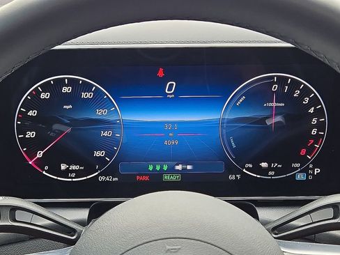Used 2026 Mercedes-Benz GLC 350e 4MATIC w/ AMG Line image 26