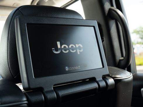 Used 2020 Jeep Grand Cherokee Summit w/ Platinum Series Group AWD/4WD image 27