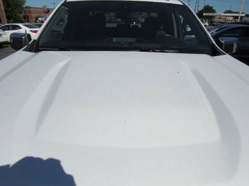 Used 2021 Chevrolet Silverado 1500 LT w/ Safety Package II AWD/4WD image 5