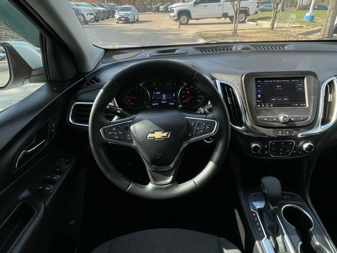Used 2024 Chevrolet Equinox LT image 11
