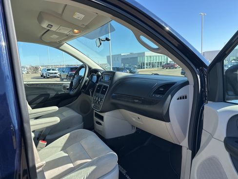 Used 2014 Dodge Grand Caravan SE w/ Quick Order Package 29E SE FWD image 33
