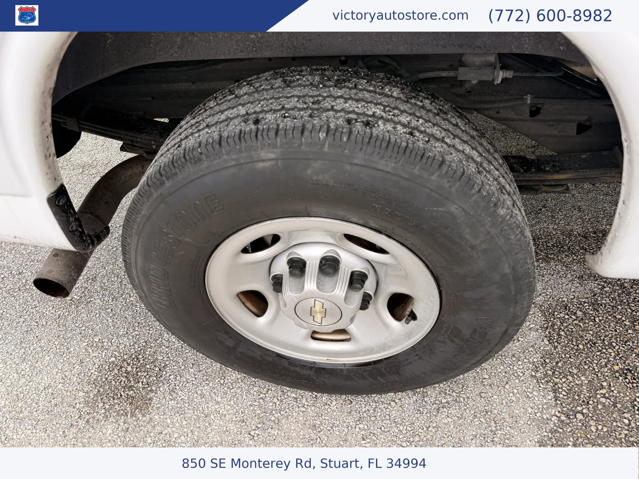 Used 2020 Chevrolet Express 2500 w/ Driver Convenience Package RWD image 19
