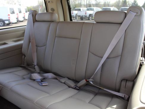 Used 2006 Cadillac Escalade ESV AWD image 19