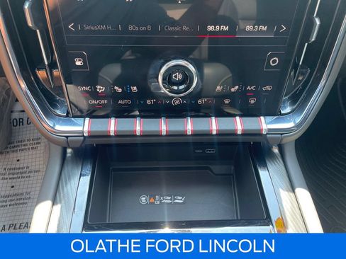 Used 2025 GMC Yukon AT4 w/ AT4 Premium Package AWD/4WD image 21