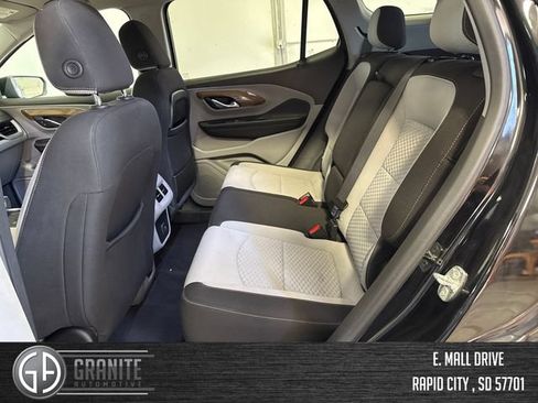 Used 2021 GMC Terrain SLE w/ Driver Convenience Package AWD/4WD image 25