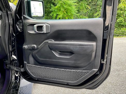 Used 2023 Jeep Wrangler Sport AWD/4WD image 24