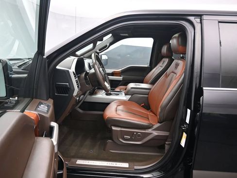 Used 2019 Ford F150 King Ranch w/ Equipment Group 601A Luxury AWD/4WD image 11