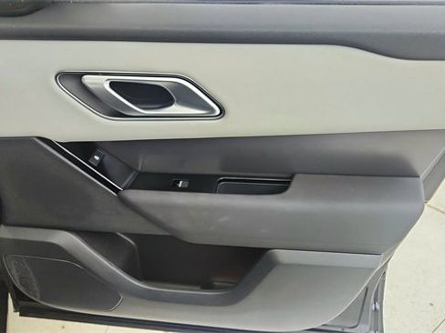 Used 2024 Land Rover Range Rover Velar Dynamic SE image 25