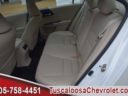 Used 2017 Honda Accord Touring image 16