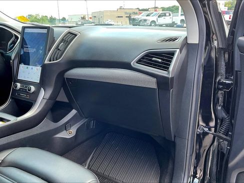 Used 2021 Ford Edge SEL w/ Convenience Package FWD image 17
