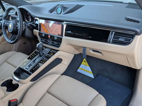 New 2026 Porsche Macan image 27