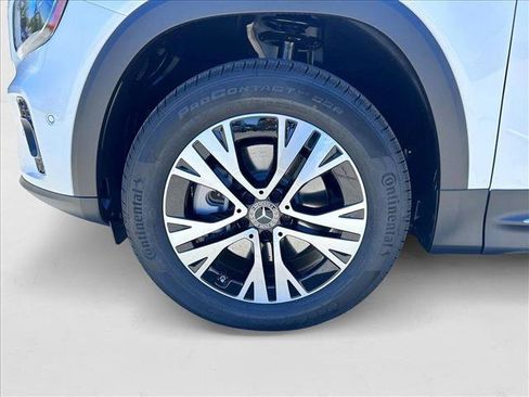 New 2025 Mercedes-Benz GLB 250 4MATIC image 12