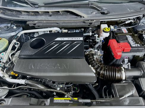 Used 2025 Nissan Rogue SV image 32