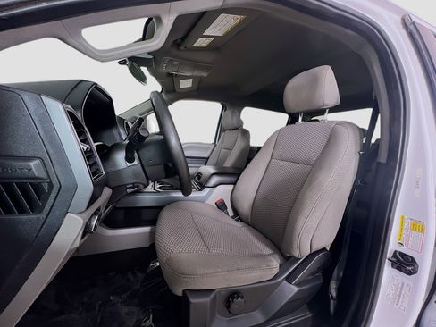 Used 2021 Ford F250 XLT w/ FX4 Off-Road Package image 21