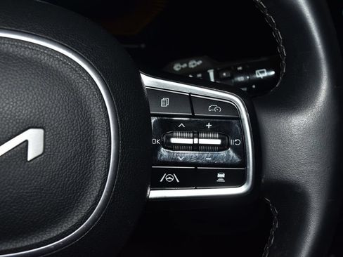 Used 2024 Kia Sorento S FWD image 9