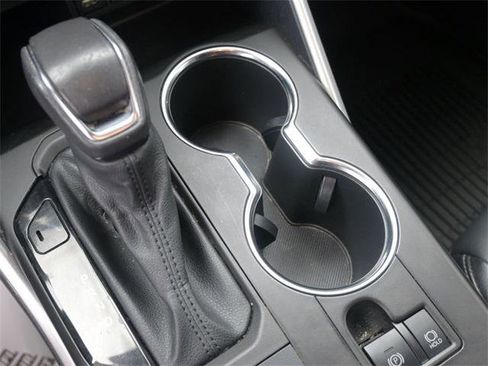 Certified 2021 Toyota Highlander XSE image 6