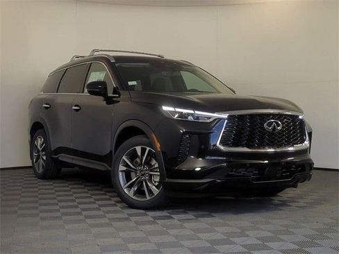 Certified 2025 INFINITI QX60 Luxe w/ Cargo Package image 2