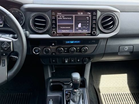 Used 2023 Toyota Tacoma TRD Off-Road AWD/4WD image 15