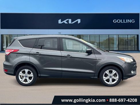 Used 2015 Ford Escape SE FWD image 2