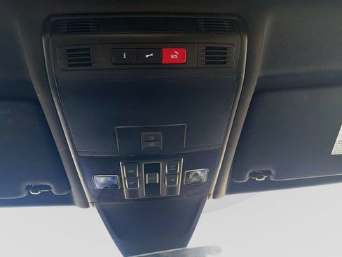 Used 2024 Volkswagen Tiguan SE R-Line w/ MDO Package, Three-Row FWD image 29