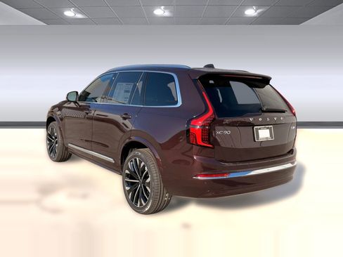 New 2026 Volvo XC90 T8 Plus image 3