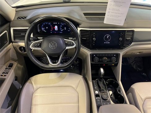Certified 2021 Volkswagen Atlas SEL Premium image 19