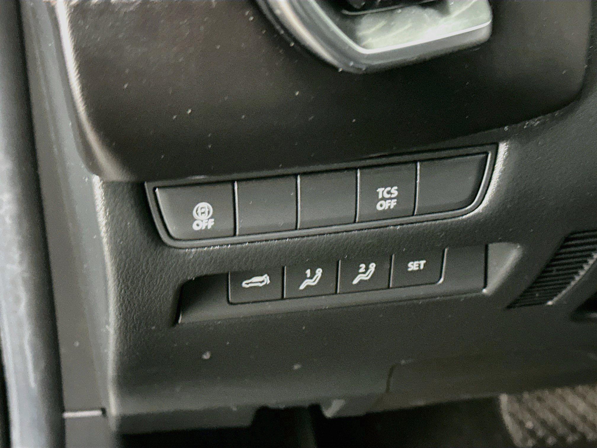 Used 2025 MAZDA CX-50 AWD 2.5 S w/ Premium Plus Pkg image 17