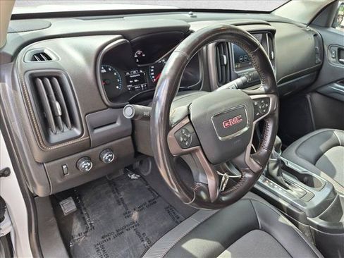 Used 2022 GMC Canyon AT4 AWD/4WD image 9